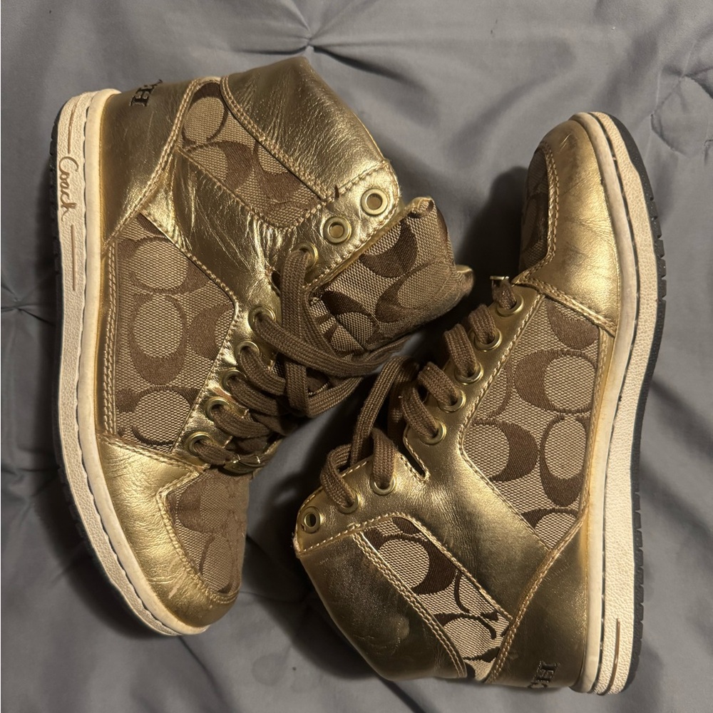 Women’s coach shoes